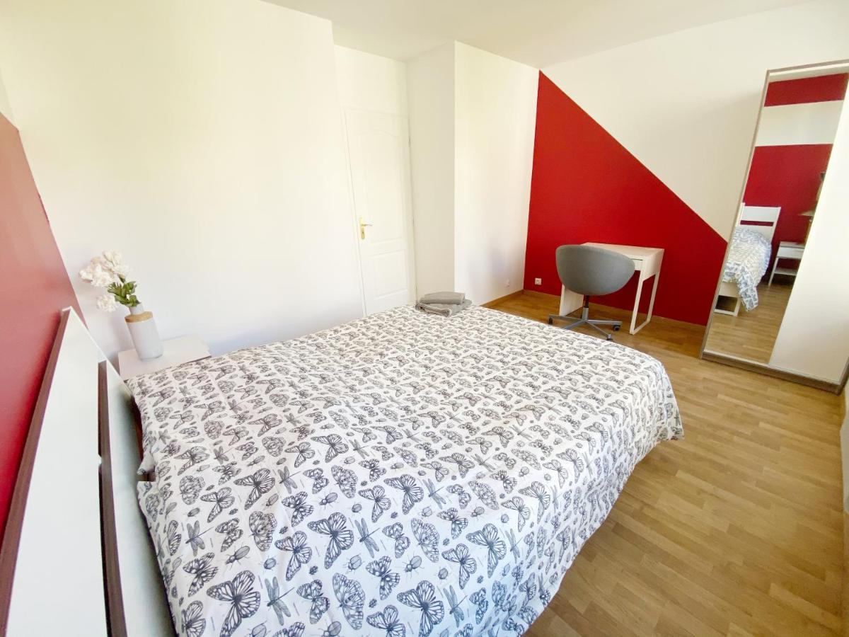 22 Chic & Cosy Grand Appart 92M2 Parking Gratuit Hypercentre Netflix Saint-Etienne  Exterior foto