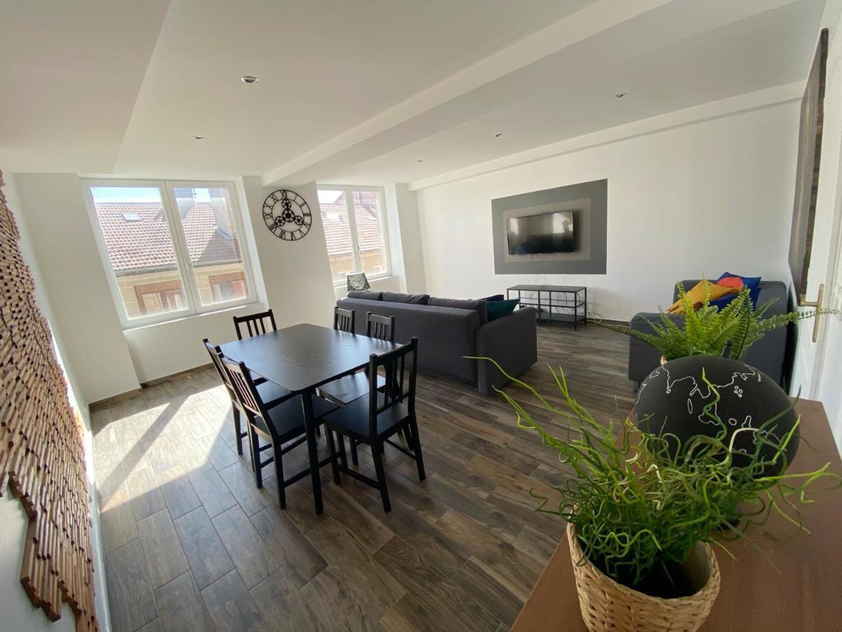 22 Chic & Cosy Grand Appart 92M2 Parking Gratuit Hypercentre Netflix Saint-Etienne  Exterior foto